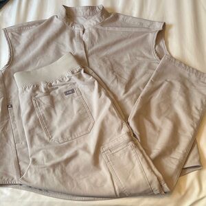 FIGS Bone Scrub Set-Rafaela Top in S, High Waisted Yola Petite Skinny Pant in L